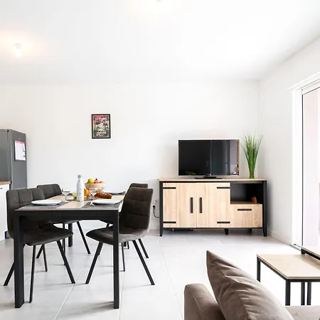 Apartment Jade Et Elena-4 By Interhome
